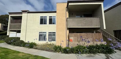 432 Edgehill Ln Unit 8, Oceanside