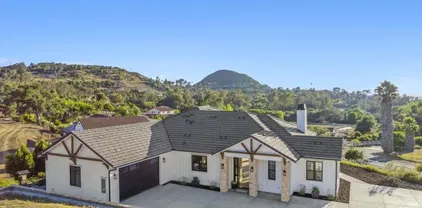 662 Lower Springs Rd, Fallbrook