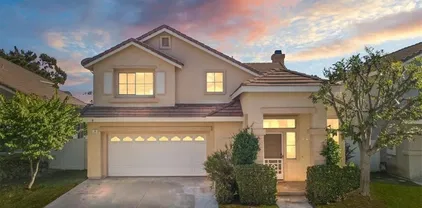 16 Carrelage Ave, Lake Forest