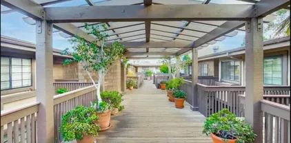 8840 Villa La Jolla Dr Unit 203, La Jolla