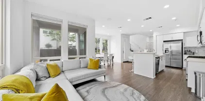 2335 Aperture Cir, Mission Valley