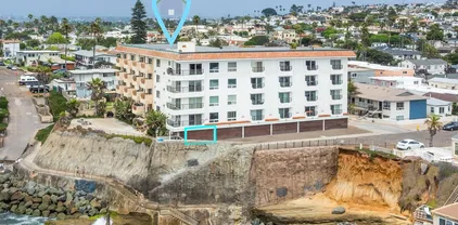 4878 Pescadero Ave Unit 206, Ocean Beach (OB)