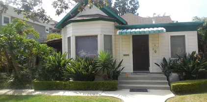 830-832 C Ave, Coronado