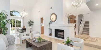 59 Carriage Hill Ln, Laguna Hills