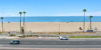 1102 Pacific Coast Hwy, Huntington Beach