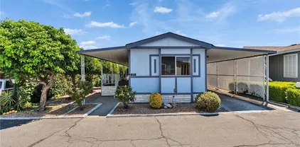 880 N Lake Unit 99, Hemet