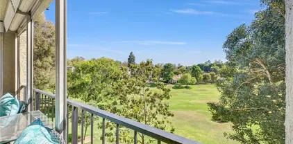 5510 Paseo Del Lago W Unit 2D, Laguna Woods