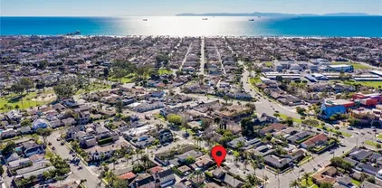 118 Adams Ave, Huntington Beach