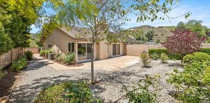 4346 Los Padres Dr, Fallbrook