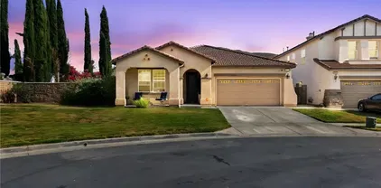 3001 Red Cedar Trl, Hemet