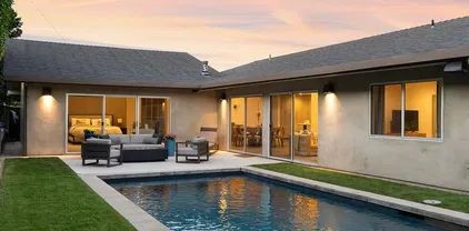 2905 Paper Ln, Newport Beach