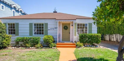 241-243 F Ave, Coronado