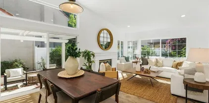 8 Galanto, Irvine