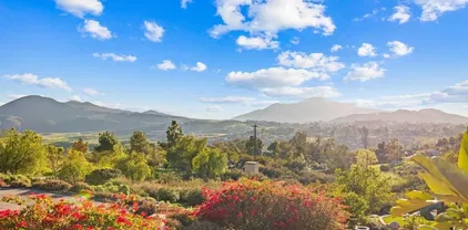 13613 Hillside Estates Dr, Jamul