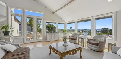 2542 Manchester Ave, Cardiff-by-the-Sea