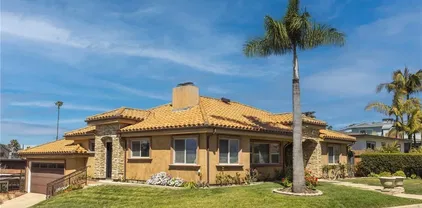 401 Holmwood Dr, Newport Beach