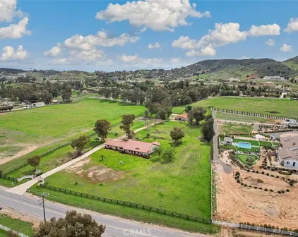 20425 Avenida Castilla, Murrieta