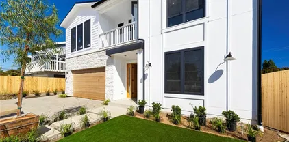 1592 Redlands Pl, Costa Mesa