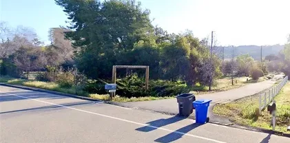 3360 Gird Rd, Fallbrook