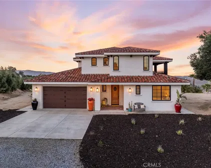 41950 Hacienda Dr, Murrieta