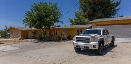 8782 Peach Ave, Hesperia