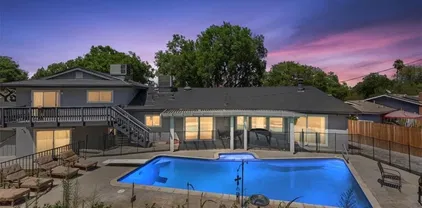 2350 Oak Crest Dr, Riverside