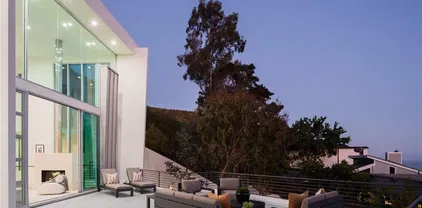 468 Ashton Dr, Laguna Beach