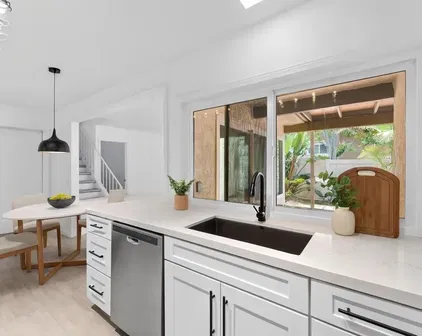 155 Countrywood Ln, Encinitas