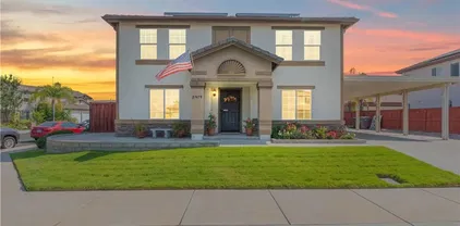 27478 Sierra Madre Dr, Murrieta