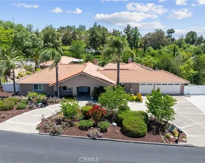 40340 Calle Torcida, Temecula