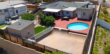 8626 Prospect Ave, Santee