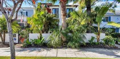 258 H Ave, Coronado