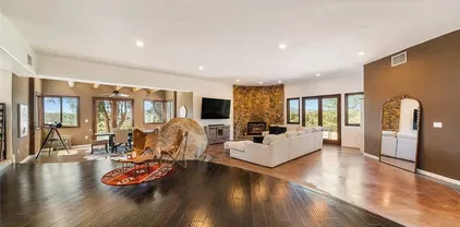 40101 Avenida La Cresta, Murrieta