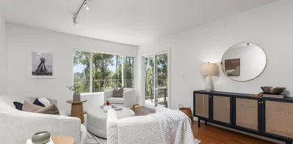 1209 Hueneme St Unit 1, Old Town