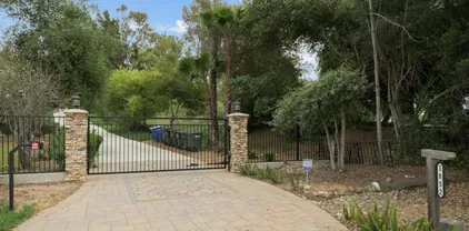 1852 Foxfire Rd, Fallbrook