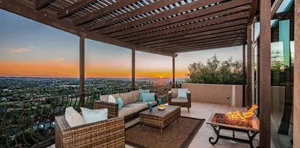 2362 Edgehill Rd, Vista