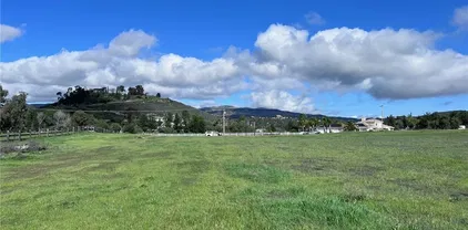 Avenida Castilla, Murrieta