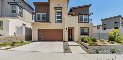 8246 Rose Quartz Cir, Mira Mesa