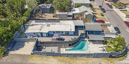 6784 Alamo Way, La Mesa