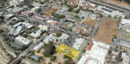 42045 3rd St, Temecula