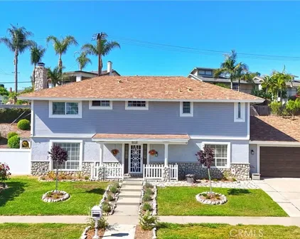 415 Buttonwood Dr, Brea