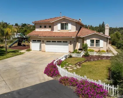 190 Mission Oaks Rd, Fallbrook