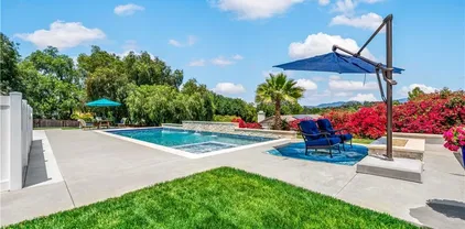 1408 Devin Dr, Fallbrook