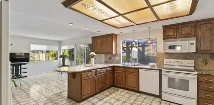4375 Calle De Vida, Tierrasanta