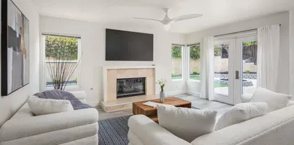 13358 Twin Circle Ct, Poway