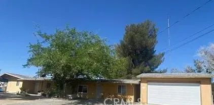8782 Peach Ave, Hesperia