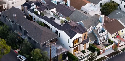412 Heliotrope Ave, Corona Del Mar