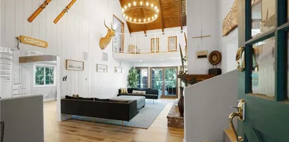 135 S Fairway Dr, Lake Arrowhead