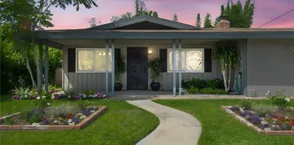 241 Sierks St, Costa Mesa