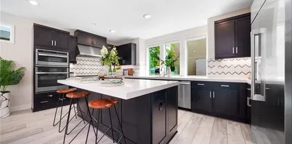 130 Chorus, Irvine